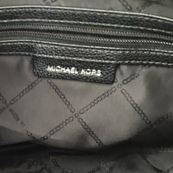 Michael Kors Black Pebbled Leather Large Bowery Shoulder Bag - Picture 13 of 14